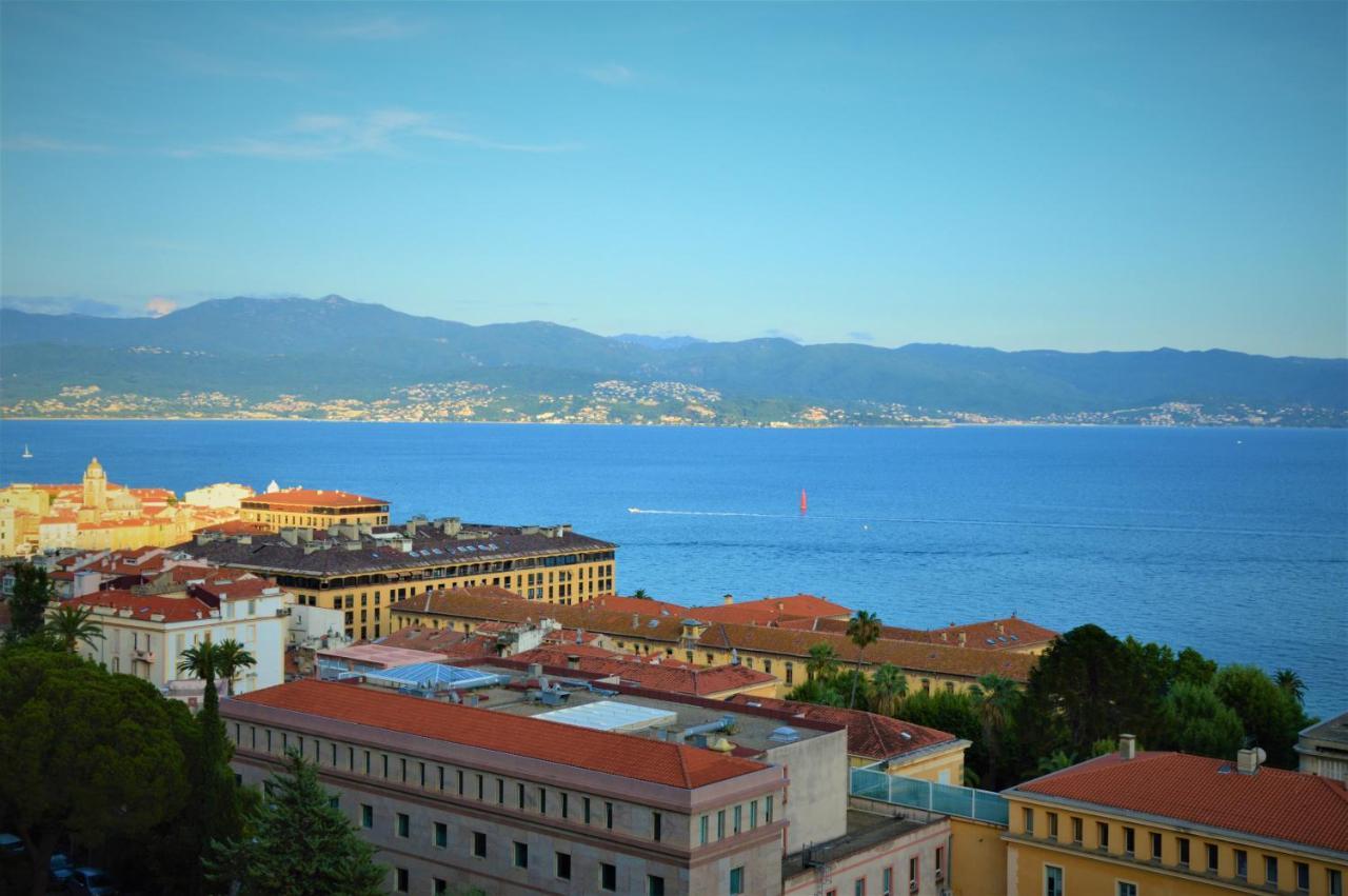 Grand T2 Standing Ajaccio Proche Centre Et Plages Vue Panoramique Parking Prive Eksteriør billede